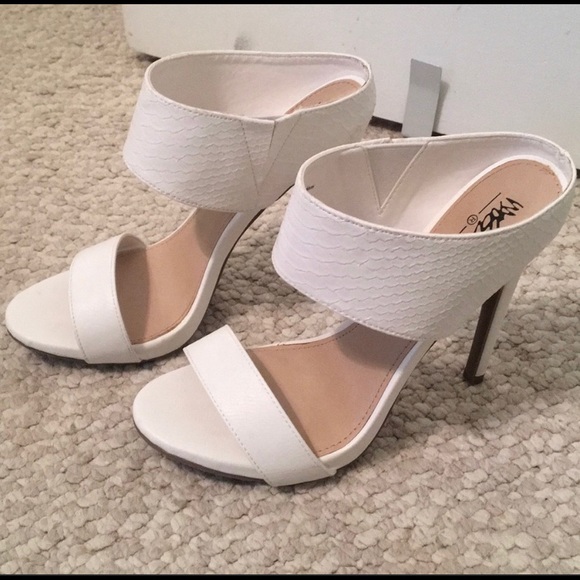 Mossimo Supply Co. Shoes - Cute White Mules Size 7